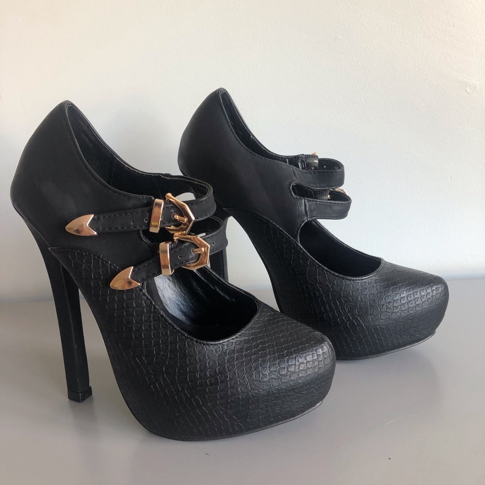 Black heels